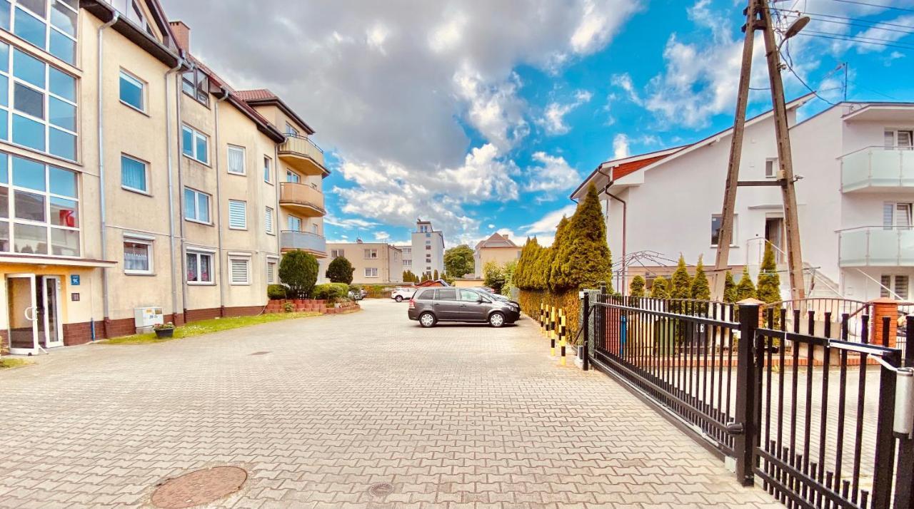 Sonnige Maisonette-Wohnung Mit Blick Auf Die Bucht Dziwnów Buitenkant foto